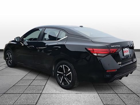 Used 2024 Nissan Sentra SV image 7