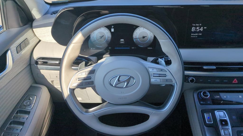 Certified 2024 Hyundai Palisade Calligraphy FWD image 12