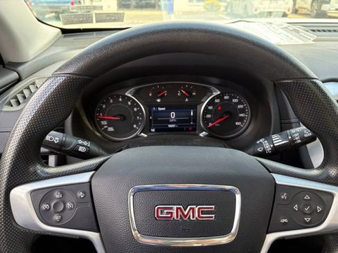 Used 2023 GMC Terrain SLE w/ Driver Convenience Package AWD/4WD image 19