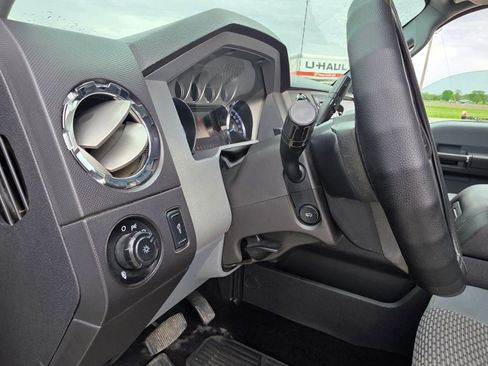 Used 2015 Ford F250 XLT w/ XLT Premium Package image 16