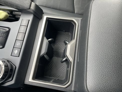 Used 2025 Toyota Tacoma TRD Sport image 39