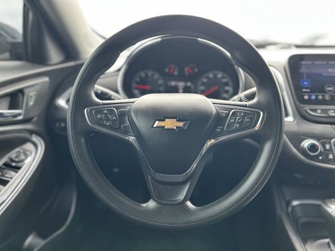 Used 2020 Chevrolet Malibu LT image 19
