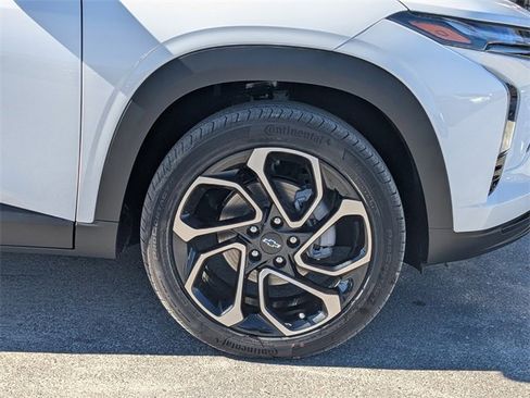 New 2026 Chevrolet Trax RS w/ Sunroof Package image 11