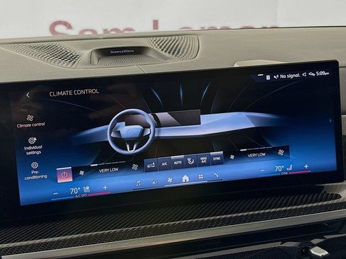 Used 2024 BMW ALPINA XB7 AWD/4WD image 16