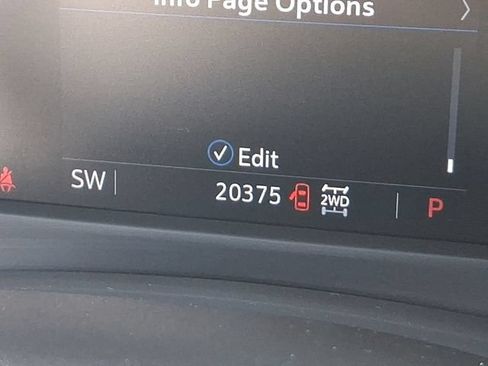 Used 2021 Cadillac XT4 Premium Luxury w/ Enhanced Visibility Package AWD/4WD image 18