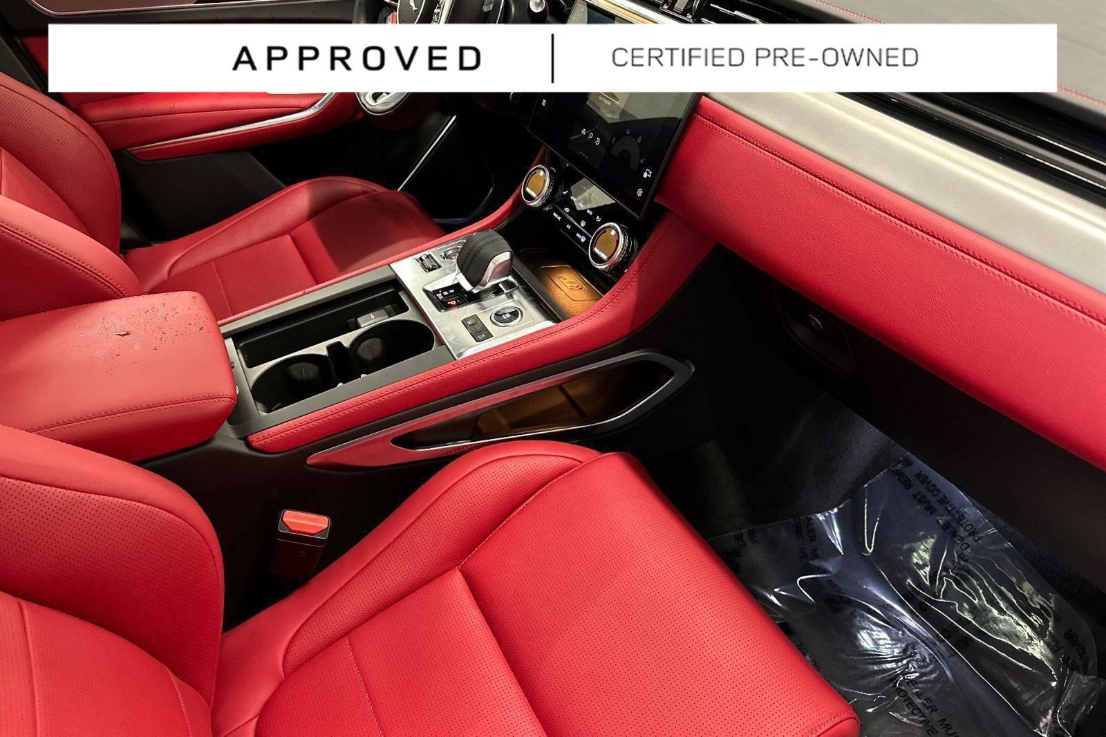 Used 2025 Jaguar F-PACE R-Dynamic S AWD/4WD image 29