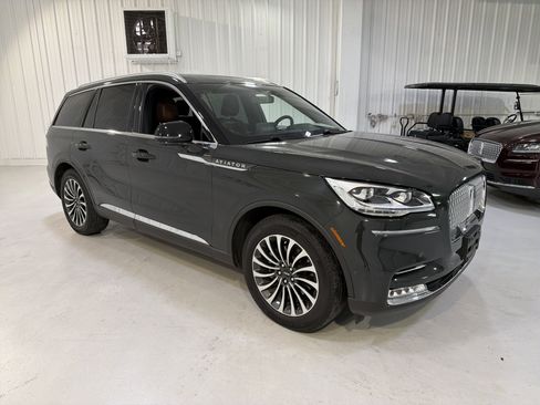 Used 2023 Lincoln Aviator Reserve w/ Equipment Group 201A image 7