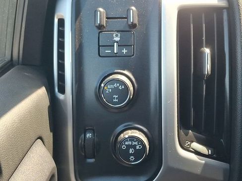 Used 2019 GMC Sierra 1500 SLE w/ SLE Value Package AWD/4WD image 21