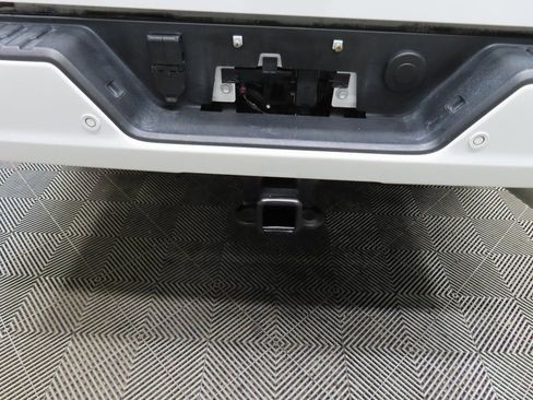 Used 2025 GMC Sierra 2500 AT4 image 36