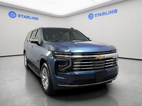 Used 2025 Chevrolet Suburban Premier image 14