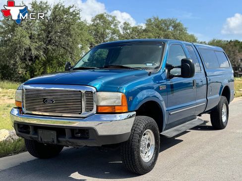 Used 2000 Ford F250 Lariat image 4