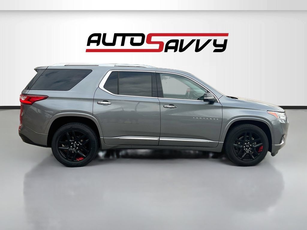 Used 2021 Chevrolet Traverse Premier w/ LPO, Blackout Package AWD/4WD image 8
