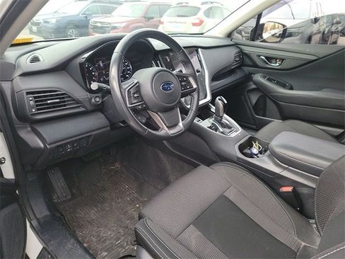 Used 2021 Subaru Outback Premium image 9
