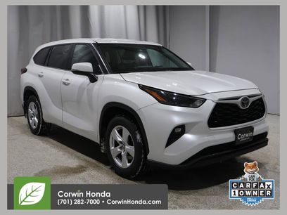 Used 2024 Toyota Highlander LE