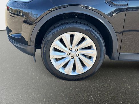 Used 2021 Land Rover Discovery Sport S image 11