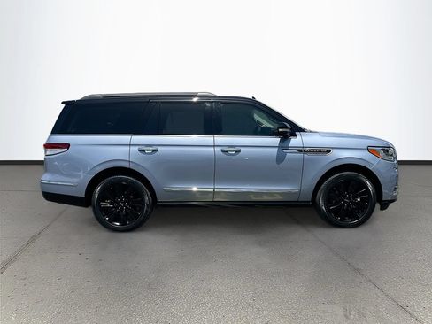 Used 2023 Lincoln Navigator Black Label AWD/4WD image 8