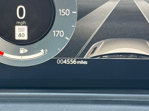 Used 2025 Land Rover Range Rover Velar Dynamic SE image 31