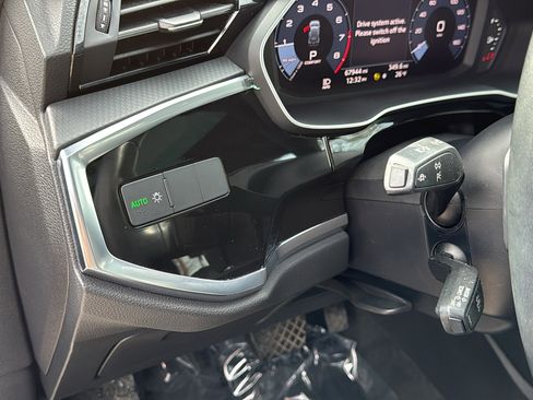 Used 2021 Audi Q3 2.0T Premium w/ Convenience Package image 13