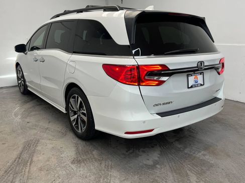 Used 2022 Honda Odyssey Touring image 4