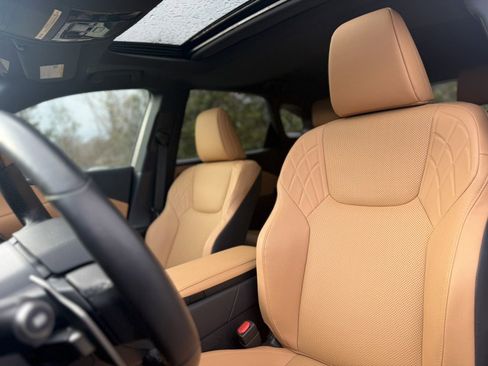 Used 2025 Lexus RX 350 Premium w/ Accessory Package image 13