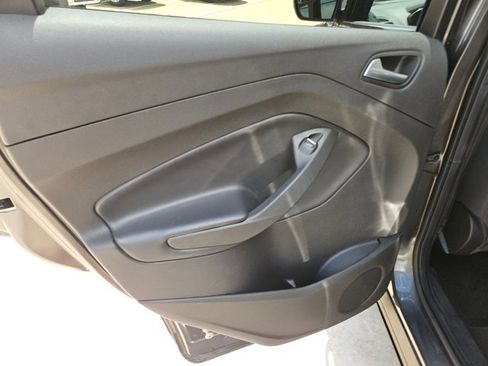 Used 2019 Ford Escape SE AWD/4WD image 12