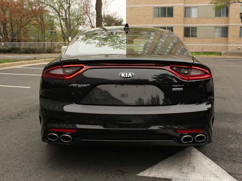 Used 2018 Kia Stinger GT2 image 8