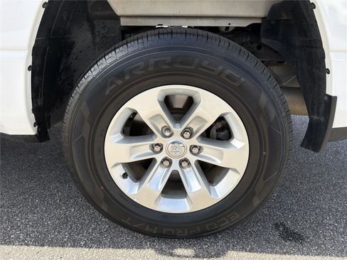Used 2024 RAM 1500 Laramie RWD image 18