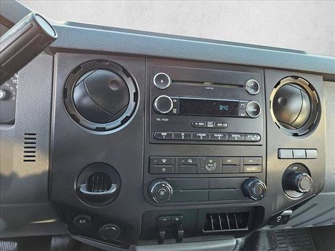 Used 2016 Ford F350 XL w/ Power Equipment Group image 9