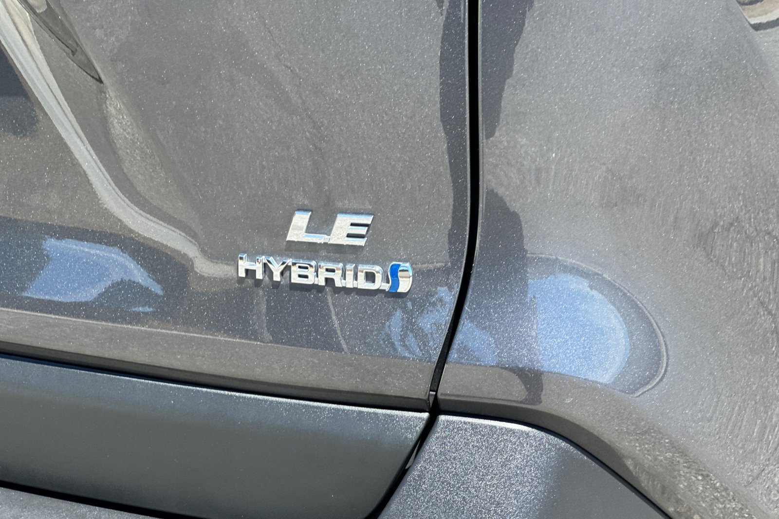 Used 2023 Toyota RAV4 LE AWD/4WD image 25
