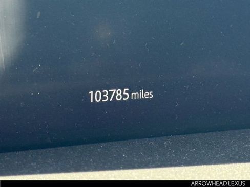 Used 2020 Land Rover Range Rover HSE image 10