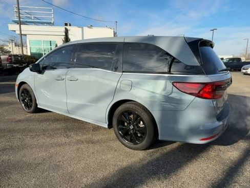 Used 2023 Honda Odyssey Sport image 6
