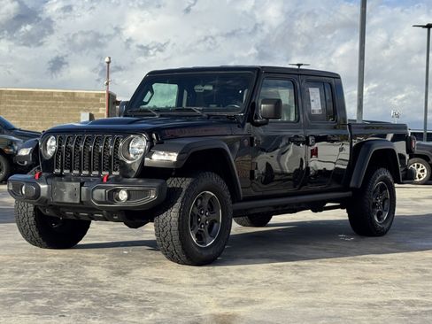 Used 2021 Jeep Gladiator Rubicon w/ Cold Weather Group image 3