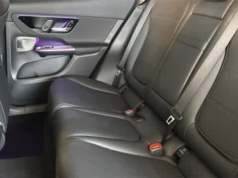 Used 2025 Mercedes-Benz GLC 300 4MATIC image 73