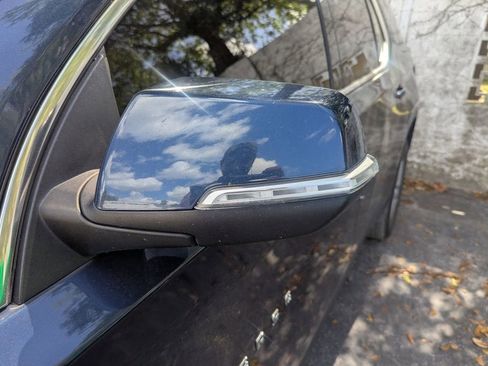 Certified 2022 Chevrolet Traverse LT image 4