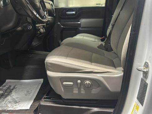 Used 2021 Chevrolet Silverado 3500 LT w/ Convenience Package image 21