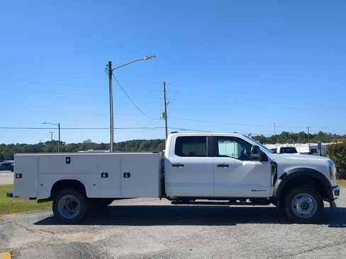 New 2025 Ford F450 XL image 2