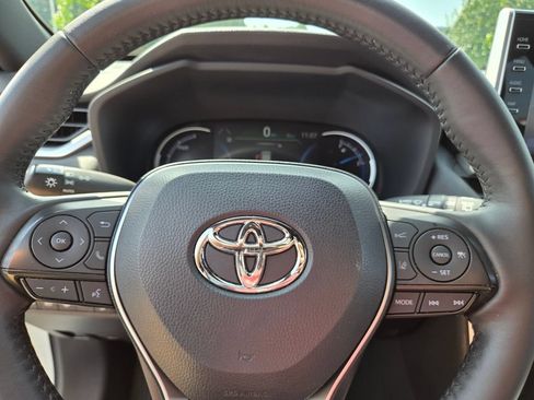 Used 2022 Toyota RAV4 XSE w/ XSE Grade Weather Package AWD/4WD image 25