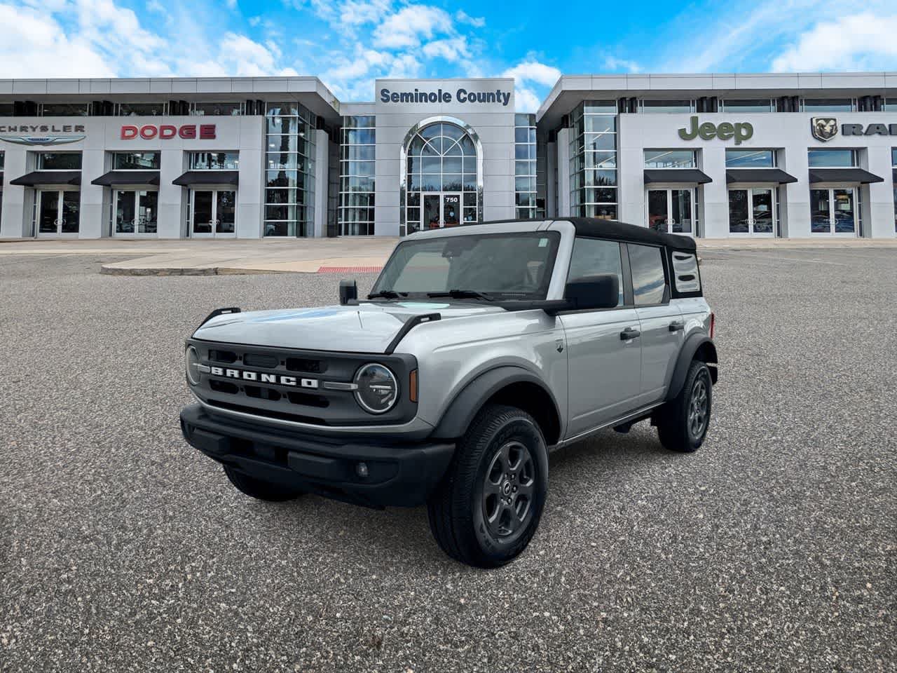 Used 2023 Ford Bronco Big Bend AWD/4WD image 4