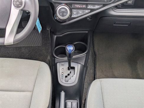 Used 2015 Toyota Prius C Four image 17