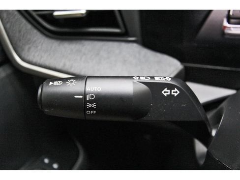Used 2026 Nissan Kicks SV w/ SV Premium Package FWD image 16