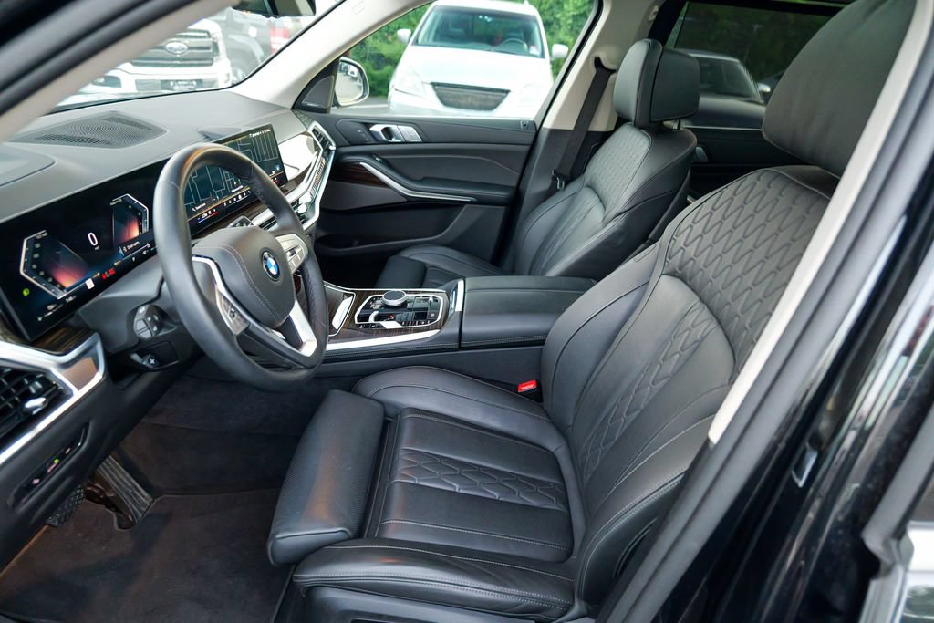 Used 2026 BMW X7 xDrive40i AWD/4WD image 19