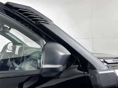 Used 2025 Toyota 4Runner Trailhunter image 32