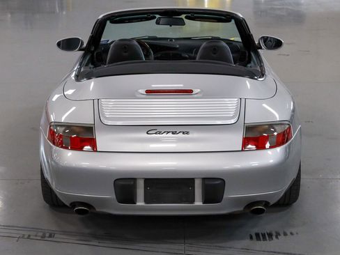 Used 2001 Porsche 911 Carrera image 28