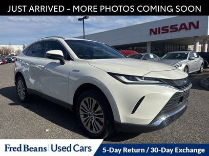 Used 2021 Toyota Venza XLE w/ Softex Package