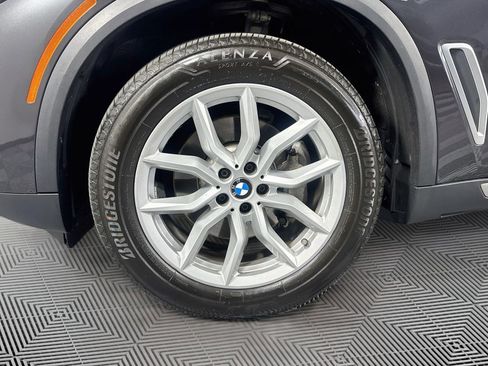 Used 2020 BMW X5 xDrive40i w/ Premium Package AWD/4WD image 32