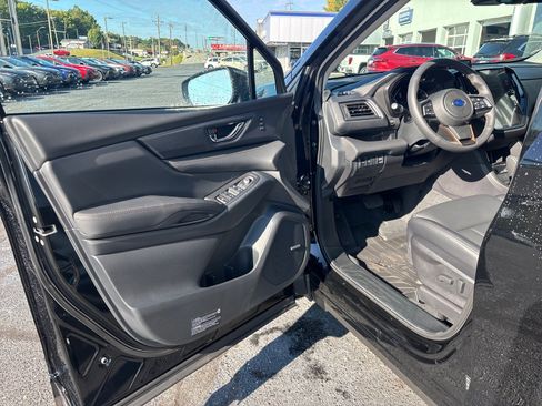 New 2025 Subaru Ascent Bronze Edition w/ Popular Package #2 image 9