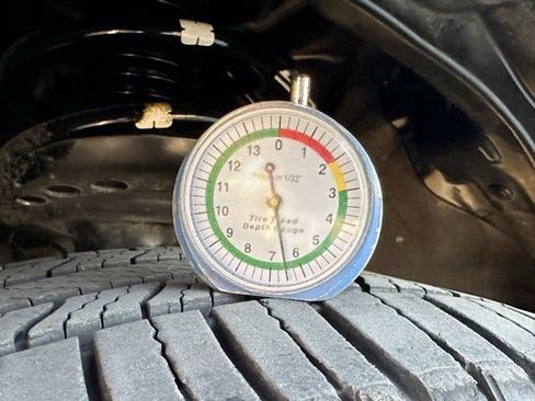 Used 2019 Subaru Forester Premium w/ All-Weather Package image 36