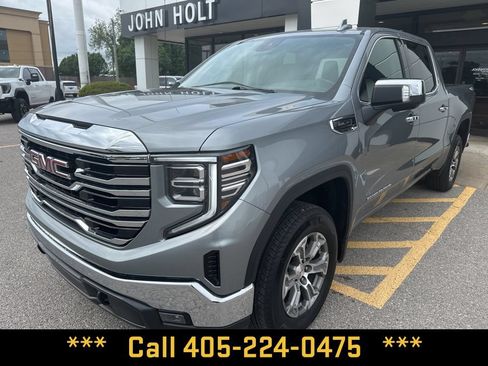 Used 2025 GMC Sierra 1500 SLT AWD/4WD image 15