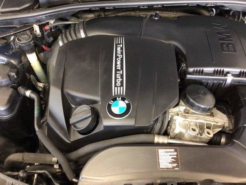 Used 2012 BMW 335i Convertible RWD image 28