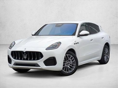 Used 2024 Maserati Grecale GT image 27